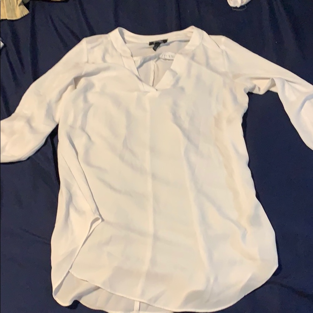 White blouse w/quarter sleeves & sleek yellow tank